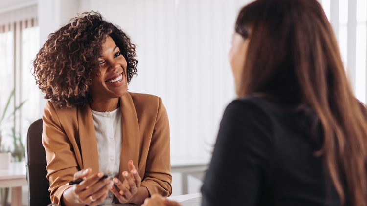 cover du contenu Bachelor en banque & assurance : gérer la relation client et le conseil quand l’alternance devient complexe