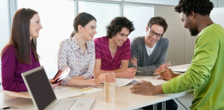 cover du contenu 4 bonnes raisons d'opter pour le Parcours Diplômant Deloitte !