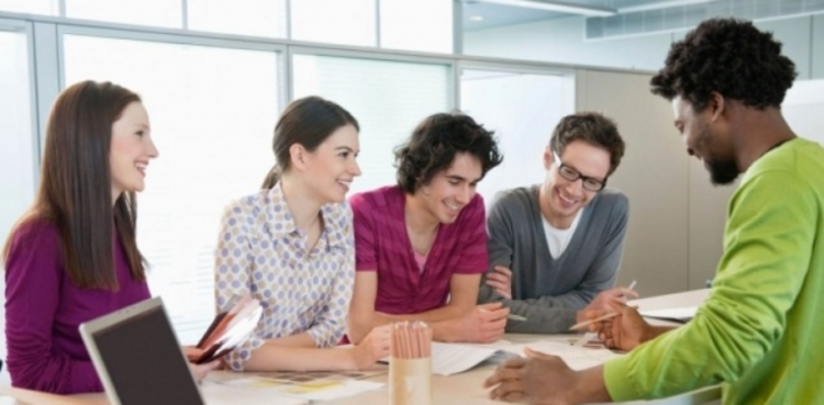 cover du contenu Découvrez le Parcours Diplômant Deloitte en alternance à l'ENGDE !