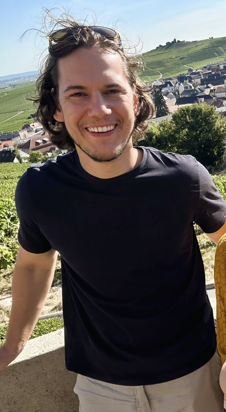 cover du contenu 🎙 Découvrez le témoignage d'Antoni, Digital Infrastructure Business Lead