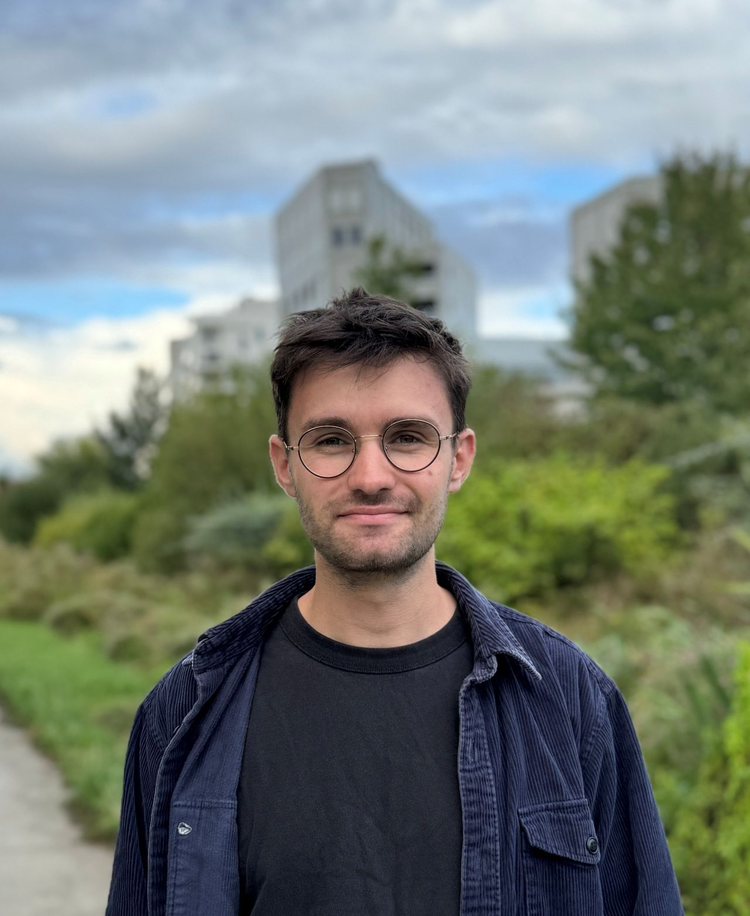 cover du contenu 🎙 Découvrez le témoignage de Josselin, Développeur Fullstack