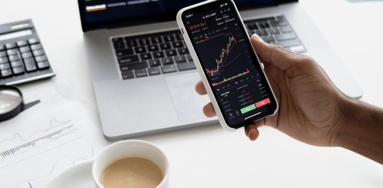 cover du contenu L’essor des fintech accélère la transformation des banques traditionnelles