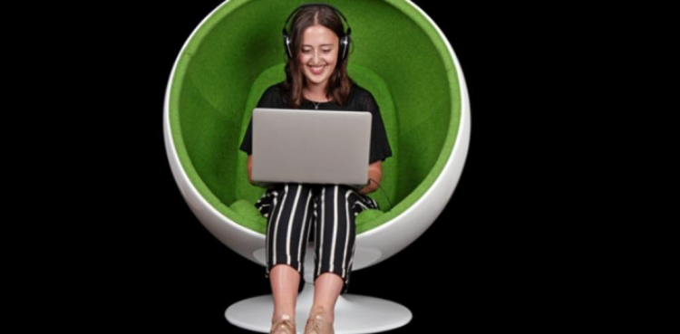cover du contenu Et si vous rejoigniez le Parcours Diplômant Deloitte ?