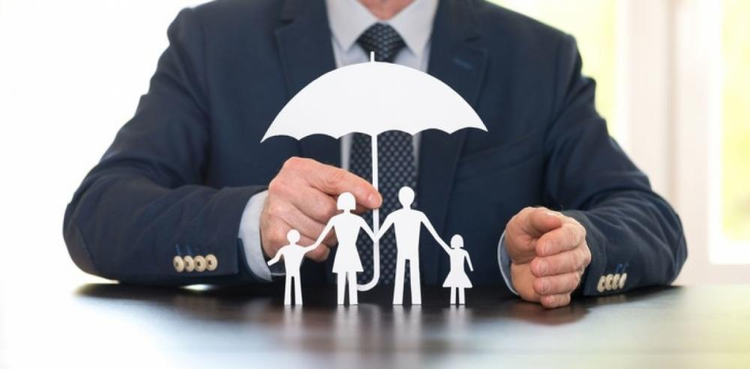 cover du contenu Les métiers de l’assurance, un secteur d’avenir